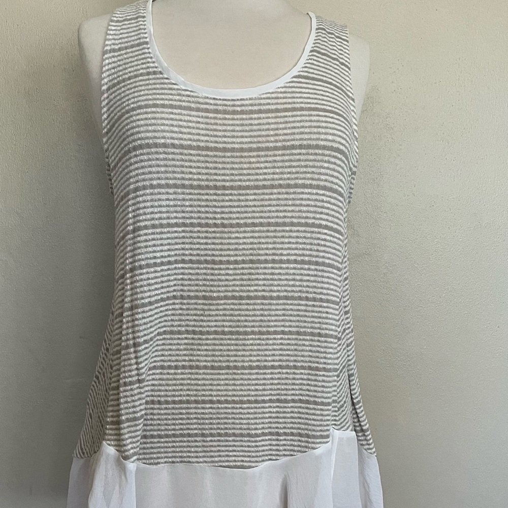 Elegant Sleeveless Top - Gray and White